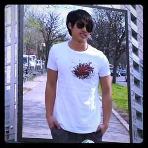 New Unisex Rip My Heart Out. Graphic Tees 💔